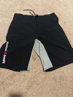 Reebok men’s CrossFit Black Athletic board Shorts with Gray Panels. Size M